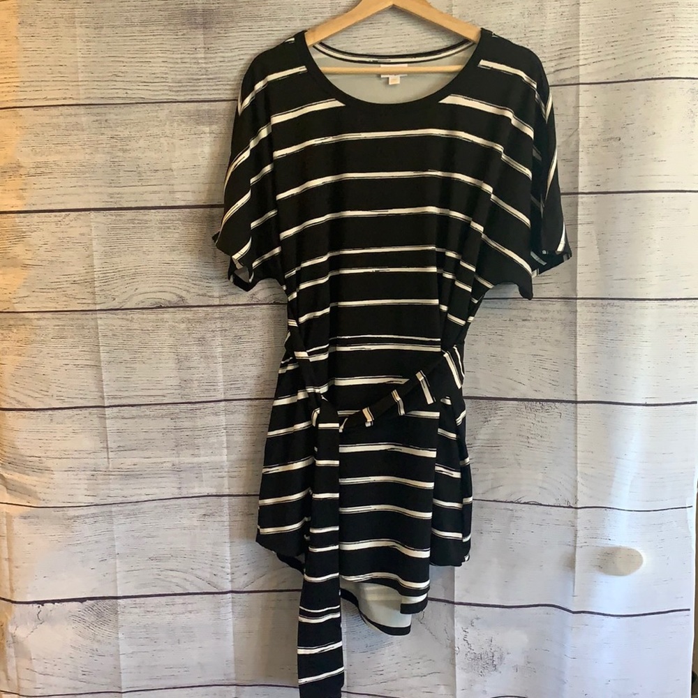 Lularoe Mitzi Tunic